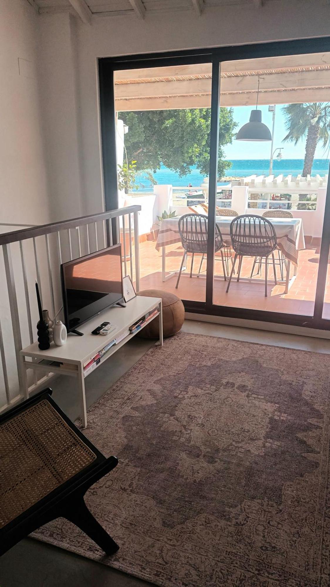 Playa 45, First Line Beach House มาลากา ภายนอก รูปภาพ